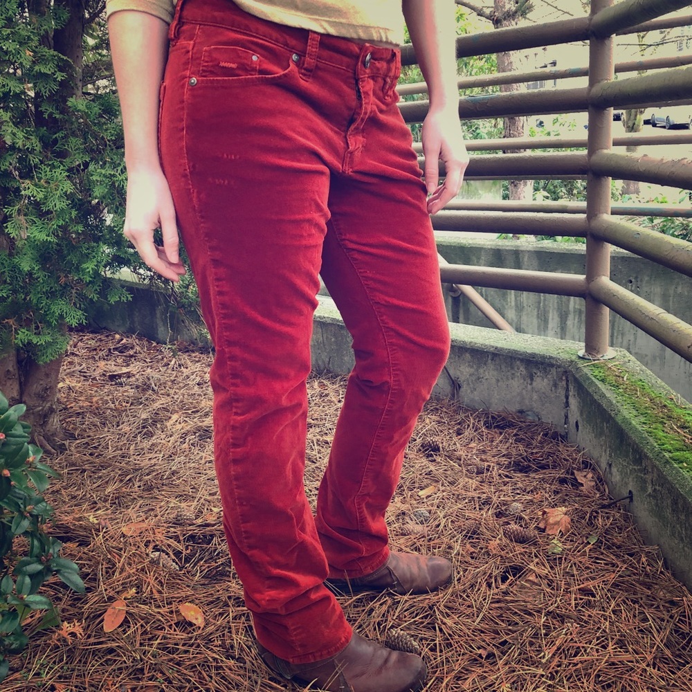 Jag Corduroy (Rust Orange)